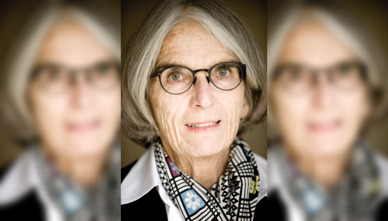 Hoch soll sie leben! Die amerikanische Krimi-Diva Donna Leon stürmt mit ihrem 31. Brunetti-Band „Milde Gaben“ die Charts, tourt mit ihrer Barock-Band Il Pomo d’Oro um die Welt und feiert am 28. September ihren 80. Geburtstag.