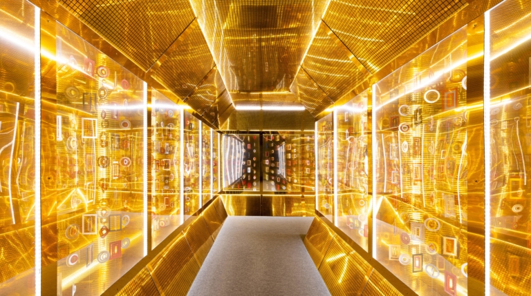 Ein Multimedia-Spektakel präsentiert die weltberühmten Kunstwerke von Gustav Klimt (1862 – 1918).