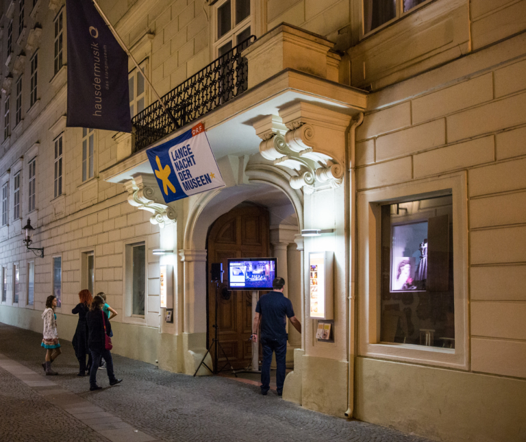 In der Nacht von Samstag, den 1. Oktober 2022 auf Sonntag, den 2. Oktober 2022 findet von 18.00 Uhr bis 1.00 Uhr Früh wieder die „ORF-Lange Nacht der Museen“ in ganz Österreich statt.