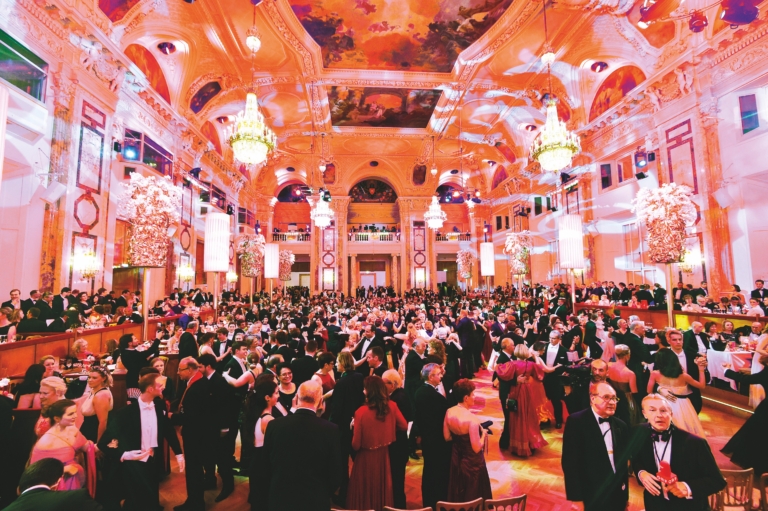 Kaffeesiederball im Zeichen des Genusses – 2 x 2 Tickets gewinnen