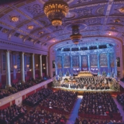 Das Traditionskonzert „Christmas in Vienna“ begeistert am 16. und 17. Dezember mit einem hochkarätigen Musikprogramm im einzigartigen Ambiente des Wiener Konzerthauses.