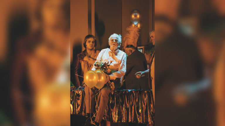 Der heuer im März erschienene schmale Text „Zwiegespräch“ von Peter Handke lässt sich locker in einer dreiviertel Stunde lesen und besteht vor allem aus Erinnerungen an seinen Großvater.