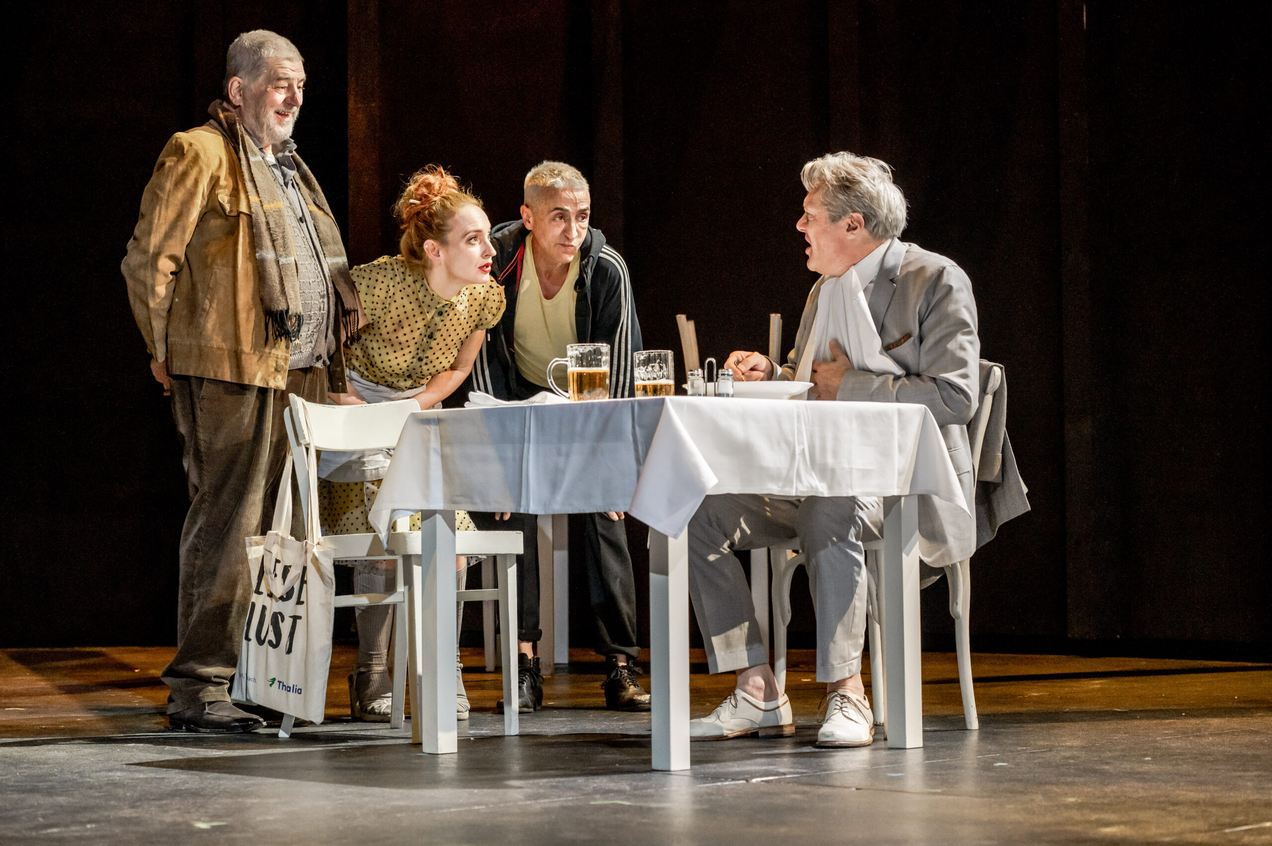 Alte Männer ohne Frauen – Uraufführung von Peter Turrinis „Bis nächsten Freitag“ in der Josefstadt. – ©Rita Newman