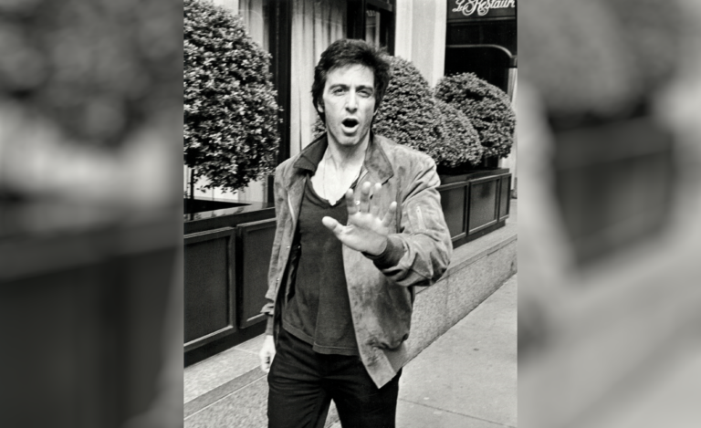 Stars wie Al Pacino hatten oft mit ungebetenen Fotografen zu kämpfen. – ©Ron Galella Ltd.