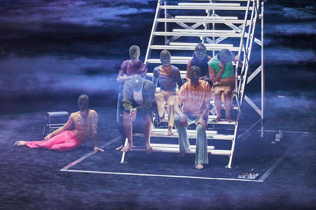 Science-Fiction auf der Bühne – „Die Angestellten“ im Volkstheater