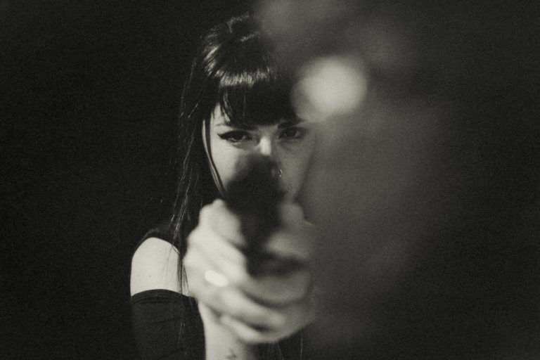 Die Wiener Kriminacht feiert am 29. Oktober ihre ersten 20 Jahre. Das vormagazin sammelt aus diesem Anlass Kurzkrimis – und alle dürfen mitmachen. Die besten Geschichten werden in einem Band veröffentlicht.