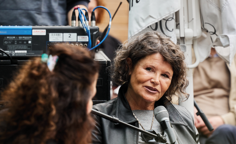 Frauenbilder einst und jetzt - Rollenzuschreibungen und Erwartungshaltungen von 1914 bis in die Gegenwart 