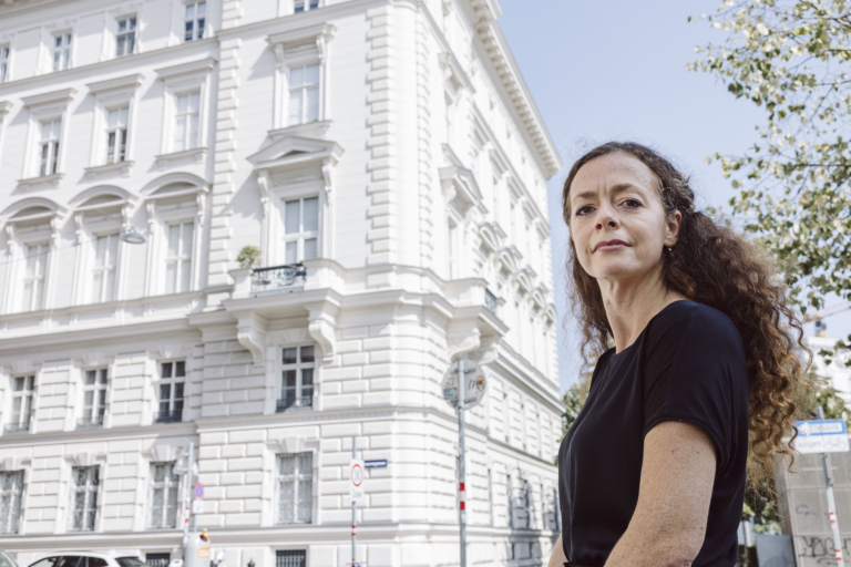 Heute Abend liest Shelly Kupferberg im Buchcafé-Bar Tiempo in der Taborstraße 17a, 1020 Wien, um 19 Uhr, aus ihrem Roman „Isidor“.