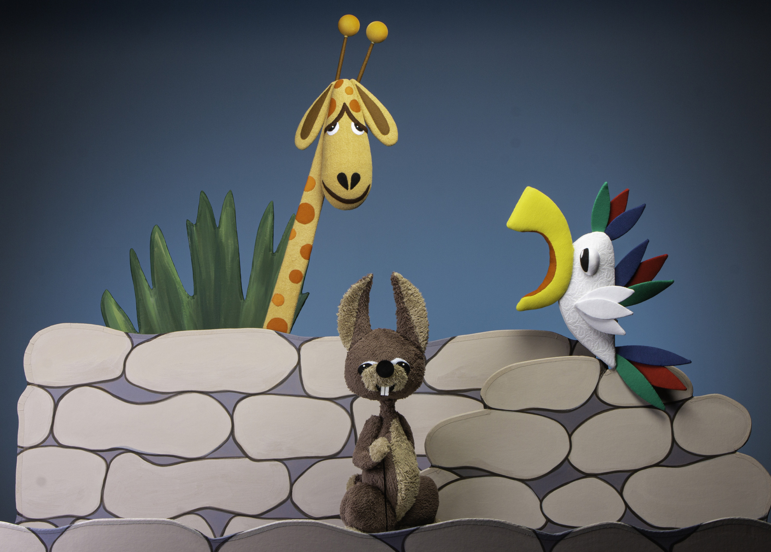 Verwirrung beim Osterhasen: Wie kommt das Krokodilei zu den Ostereiern? So kurz vor Ostern hat er für Ablenkungen eigentlich gar keine Zeit!