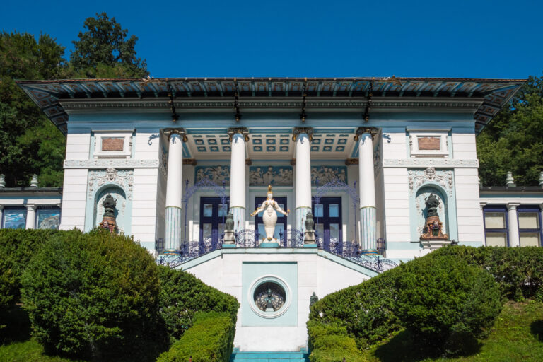 Das Ernst Fuchs Museum lädt zum Kunstfrühling + Osterprogramm